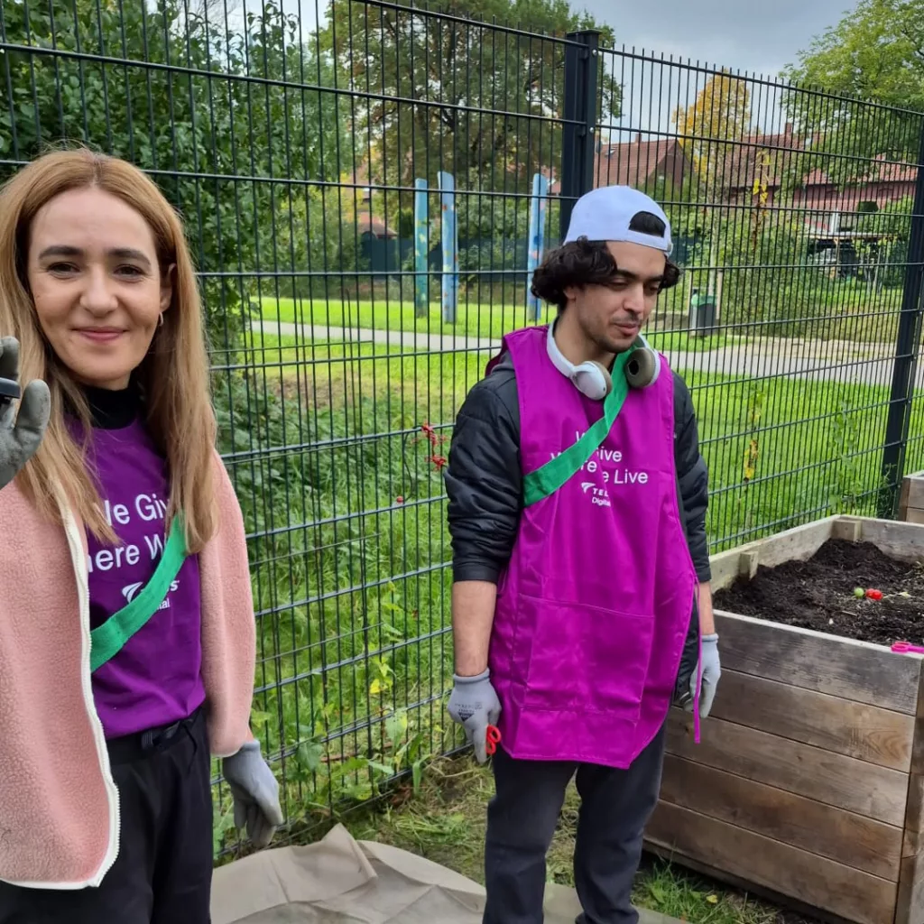 TELUS Day of Giving. Galerie mit Bildern der Helfer und dem Event.